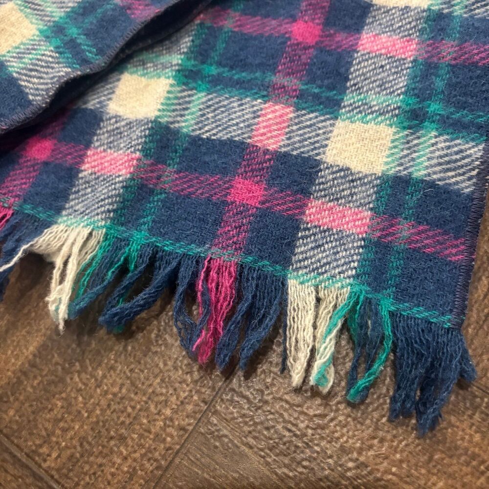 Vintage Woolrich USA Wool Blend Plaid Fringe Scarf - Picture 3 of 5